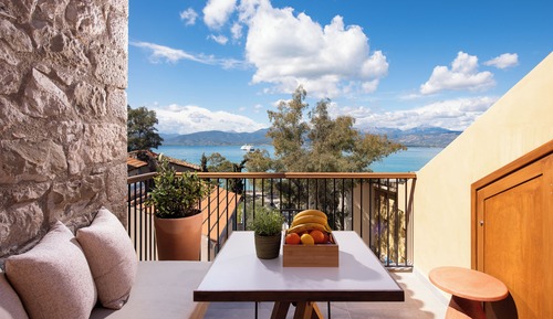 Penthouse Suite with Direct Sea View