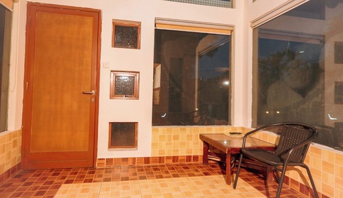 Mezzanine Suite