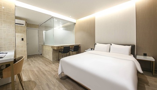 Exclusive Double Room, Private Bathroom, City View