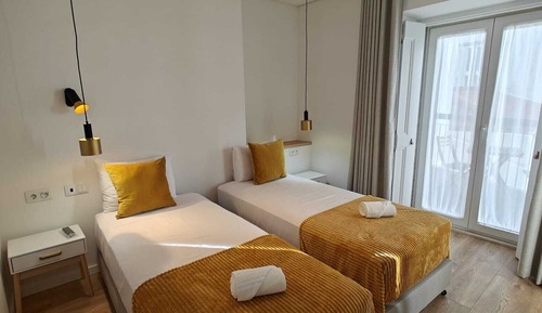 Twin Room, 2 Twin Beds, Balcony, Courtyard View