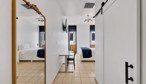 Classic Suite, Balcony, Park View