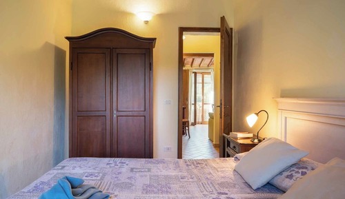 Classic Apartment, 2 Bedrooms, Balcony, Pool View