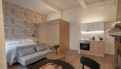 Deluxe Suite, Balcony, City View