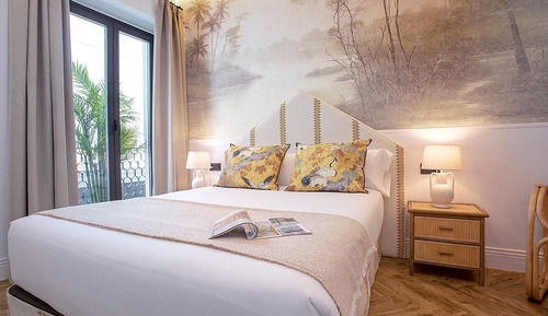 House, Hot Tub (3 Bedrooms)