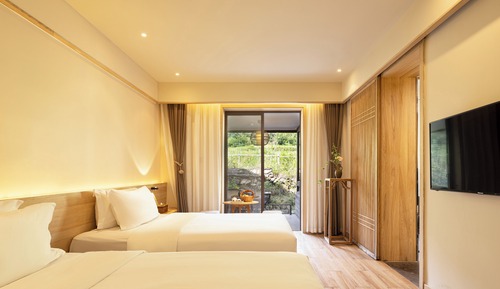 Comfort Twin Room, Balcony, Hill View