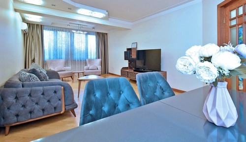 Comfort Apartment, Balcony, City View