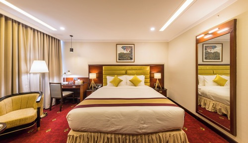 Executive Suite, City View