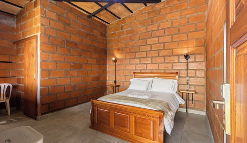 Standard Double Room, Garden View