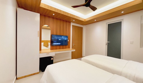 Deluxe Double or Twin Room