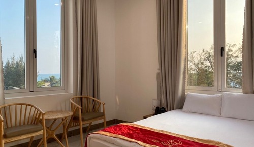 Basic Double Room Single Use, Beach View