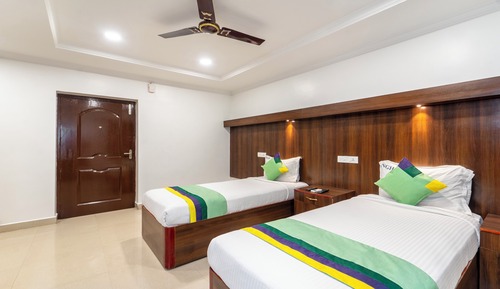 Deluxe Double or Twin Room, City View