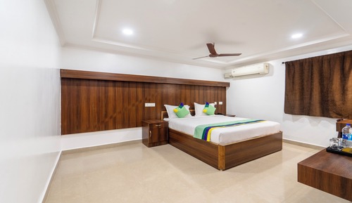 Deluxe Double Room, City View