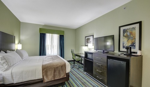 Standard Room, 1 King Bed