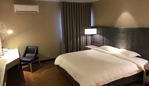 Deluxe Single Room
