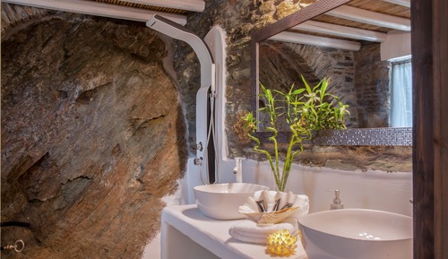 Deluxe Honeymoon Suite with Sea View
