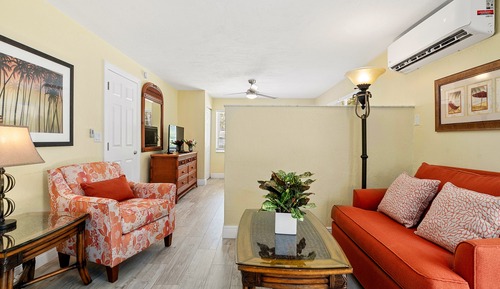Studio, Multiple Beds (Room 21)