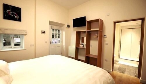 Double or Twin Room, Ensuite