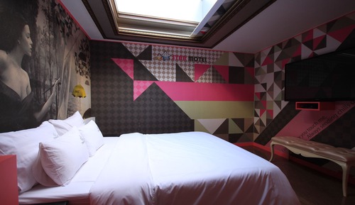 VIP Room (Base Occupancy is 2 pax, Extra Person Fee 10,000 KRW)