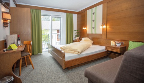 Double Room, 1 Double Bed, Balcony, Garden View