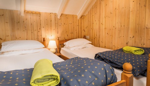 Economy Twin Room