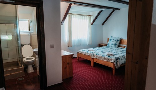 Triple Room, Private Bathroom, Garden View