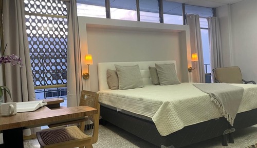 Deluxe Room, City View