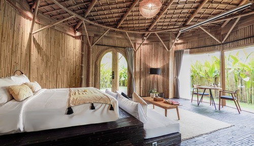 Hut Villa