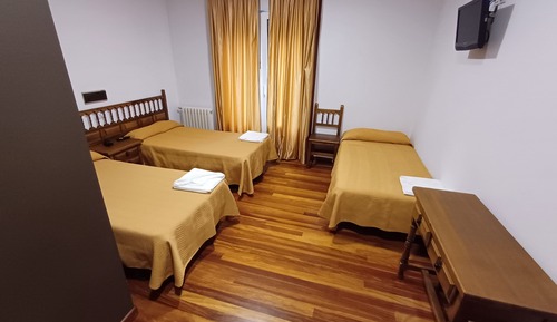 Triple Room, Balcony, Park View