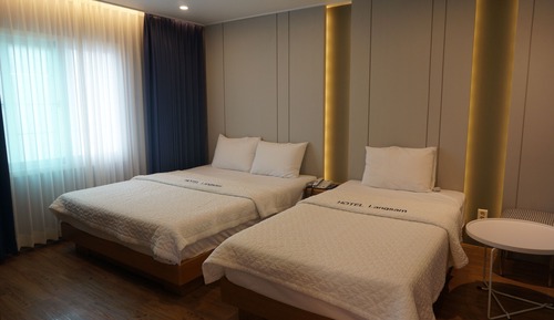 Deluxe Twin Room, City View