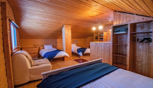 Comfort Cabin, 3 Bedroom, Lake View