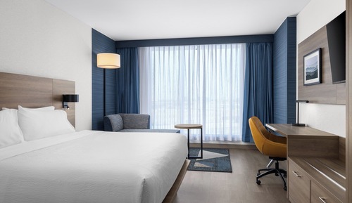 Standard Room, 1 King Bed, Corner