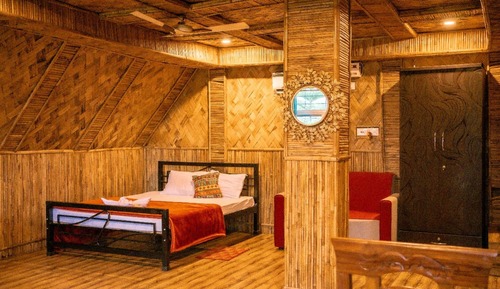 Exclusive Room