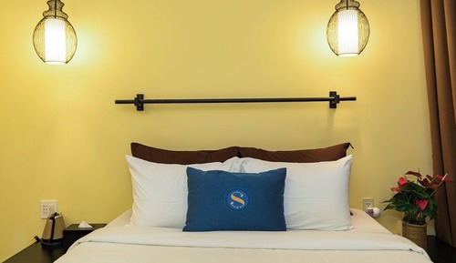 Double Room with Pool View