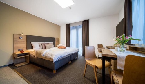 Economy Room