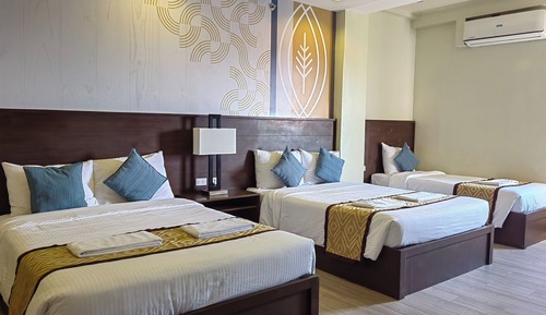 Luxury Suite, Balcony