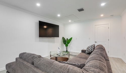 Apartment (2 Bedrooms)