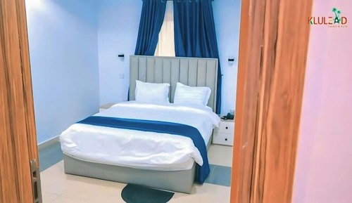 Comfort Room, Balcony, City View