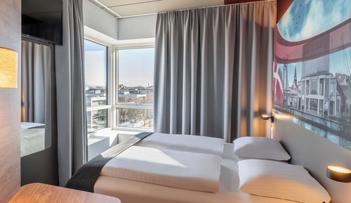 Double Room (French bed)