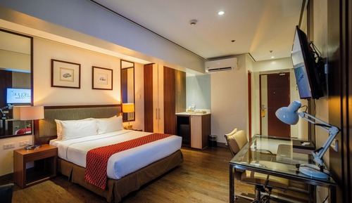 Deluxe King Room