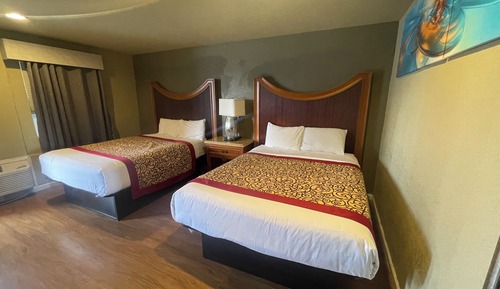 Deluxe Room, 2 Queen Beds, Non Smoking, Refrigerator & Microwave