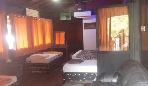 Deluxe Quadruple Room, Courtyard View