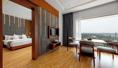 Executive Studio, City View