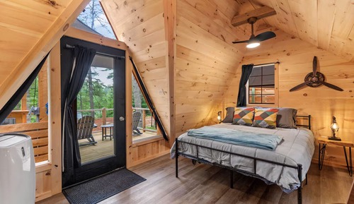 Standard Cabin