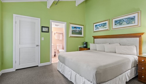 Room, 1 King Bed, Balcony, Garden View (Oceanfront Inn Room #11)