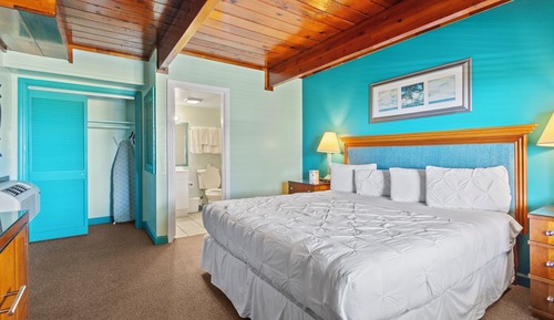 Room, 1 King Bed, Balcony, Ocean View (Oceanfront Inn Room #7)