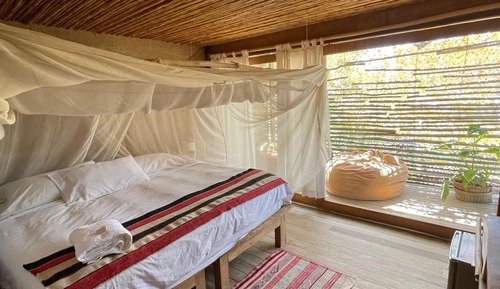 Comfort Room, 1 King Bed, Balcony