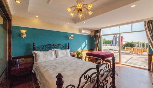 Signature Single Room