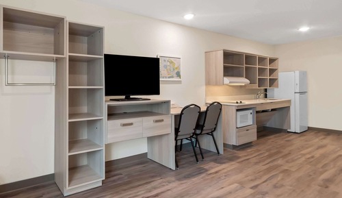 Suite, 1 King Bed, Accessible, Non Smoking