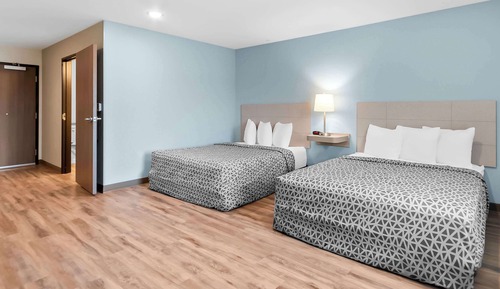 Suite, 2 Queen Beds, Accessible, Non Smoking