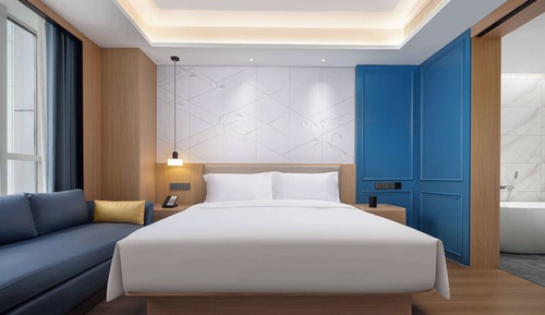 Suite, 1 King Bed, Non Smoking